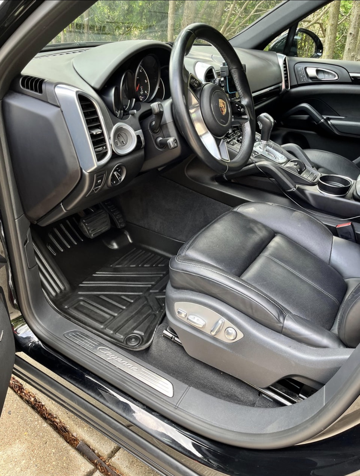Porsche Cayenne interior